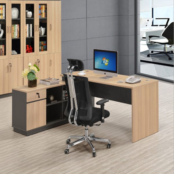 ban-giam-doc-chu-l-hien-dai (4)